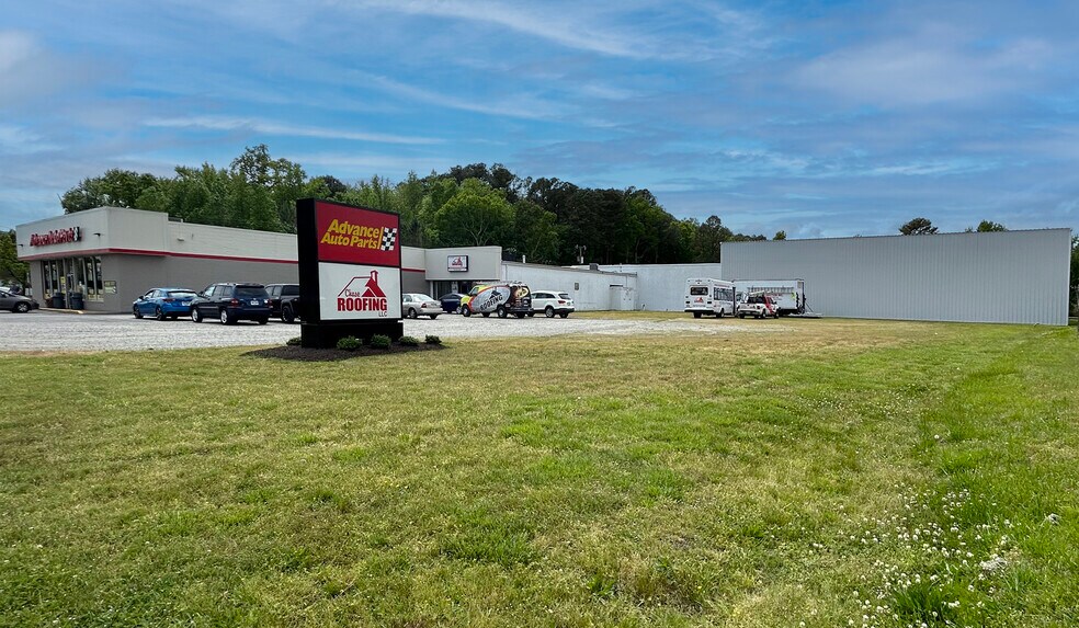 Primary Photo Of 1723-1729 George Washington Mem Hwy, Yorktown Warehouse For Lease
