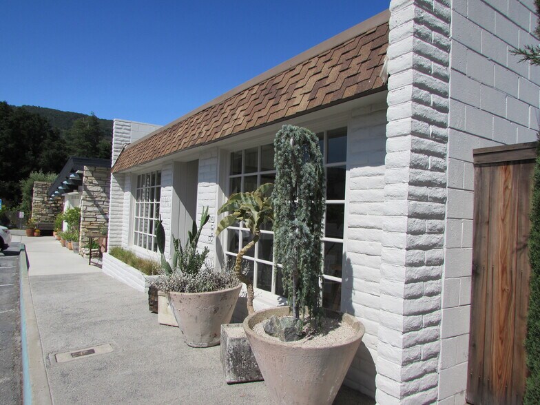 More Photos Of 13750 Center St, Carmel Valley General Retail For Lease