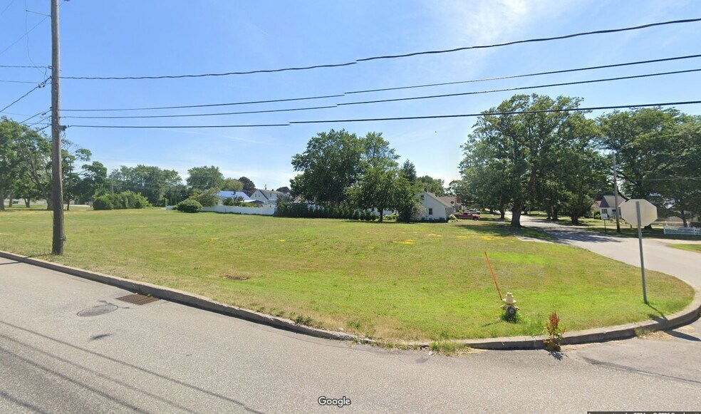 More Photos Of 2420 Peninsula Dr, Erie Land For Lease