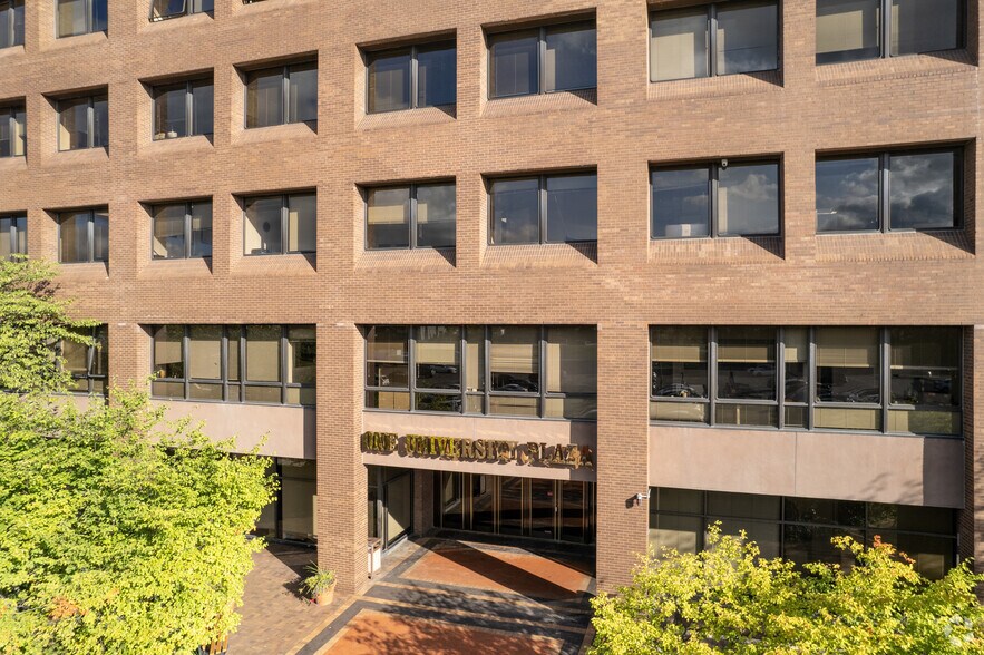 More Photos Of 1 University Plz, Hackensack Office For Lease