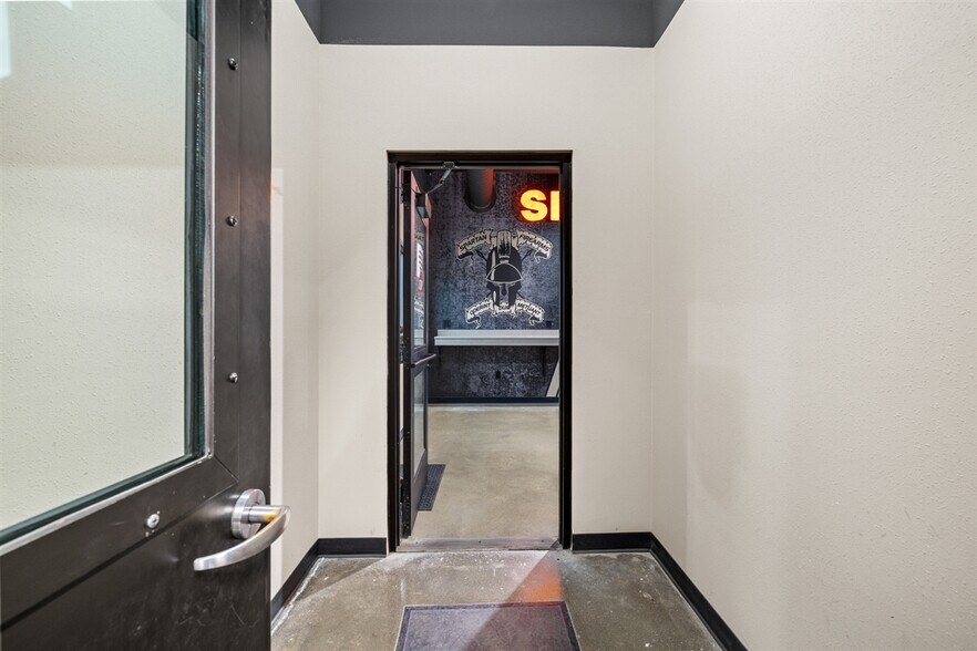 More Photos Of 7051 Highway 2 and 52 W, Minot Warehouse For Sale