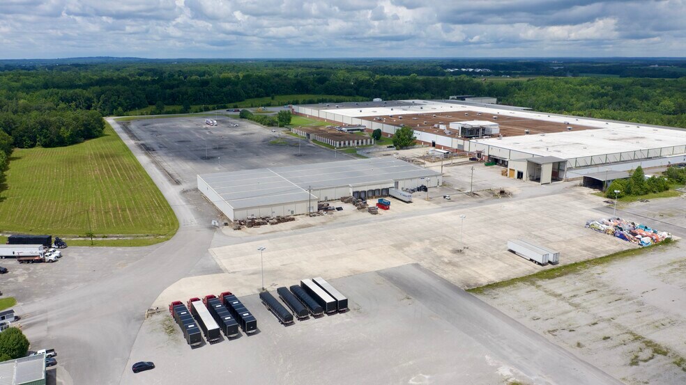 More Photos Of 200 Carrier Dr, Morrison Warehouse For Lease