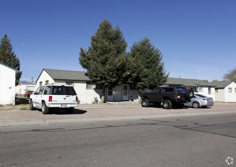 More Photos Of 412-422 Arrawanna St, Colorado Springs Apartments For Sale