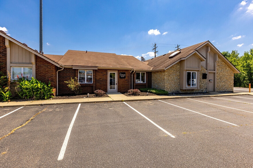 More Photos Of 5850 Boymel Dr, Fairfield Medical For Sale