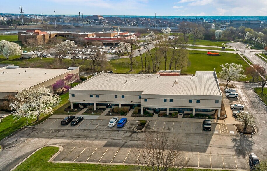More Photos Of 12635-12651 Hemlock St, Overland Park Showroom For Sale