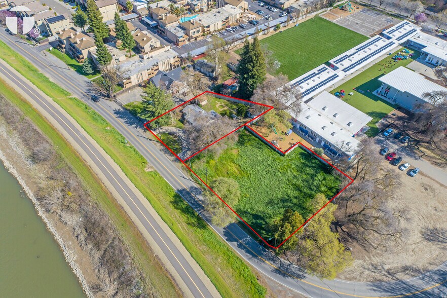 More Photos Of 6015 Riverside Blvd, Sacramento Land For Sale