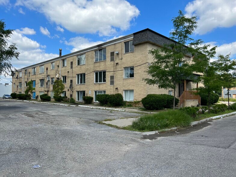 More Photos Of 18401 Joy Rd, Detroit Apartments For Sale