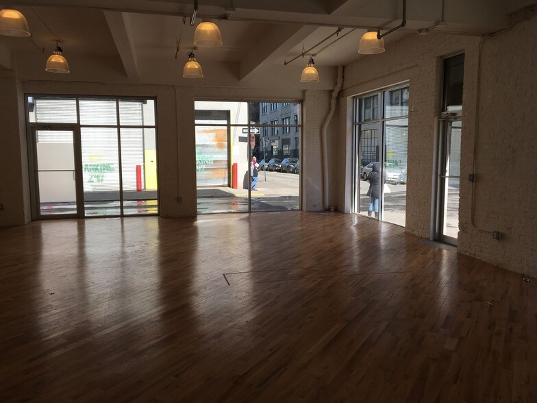 More Photos Of 140 Plymouth St, Brooklyn Warehouse For Lease