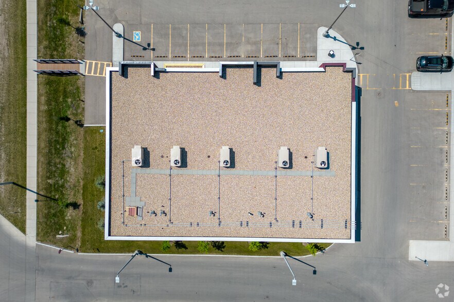 More Photos Of 3760 104 Av NE, Calgary Storefront Retail Office For Sale