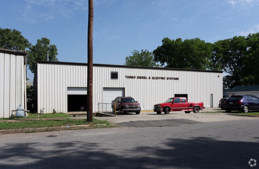 Primary Photo Of 3804-3806 S 2nd Ave, Birmingham Warehouse For Sale