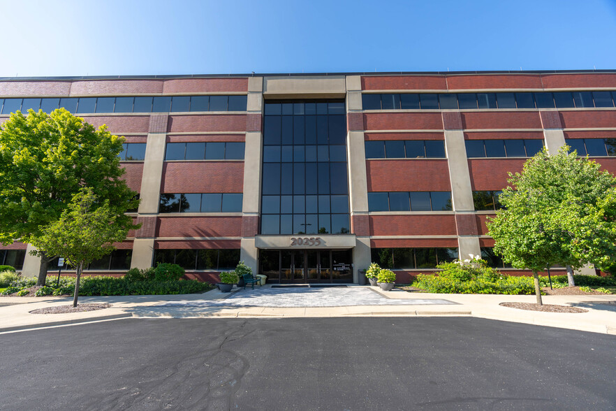 Primary Photo Of 20255 Victor Pky, Livonia Office For Lease