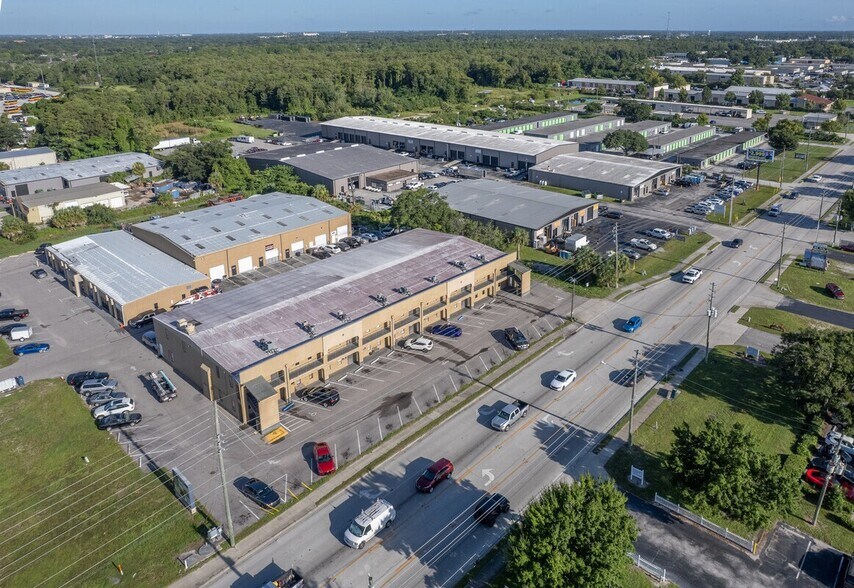 More Photos Of 6955-6973 Hanging Moss Rd, Orlando Warehouse For Lease