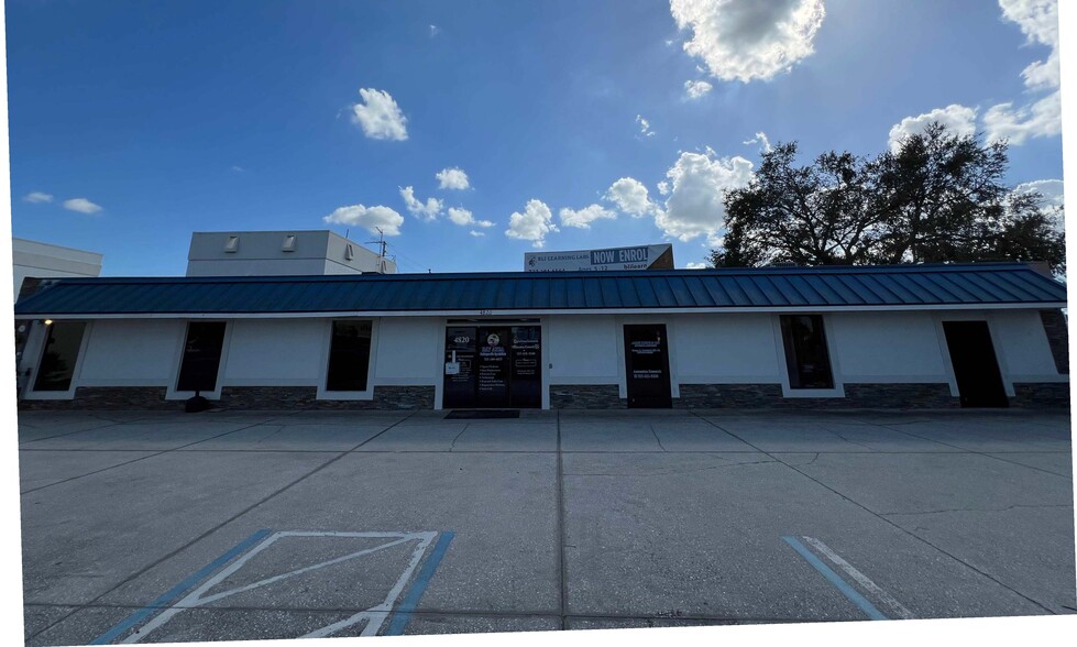 Primary Photo Of 4800 Park Blvd N, Pinellas Park Medical For Sale