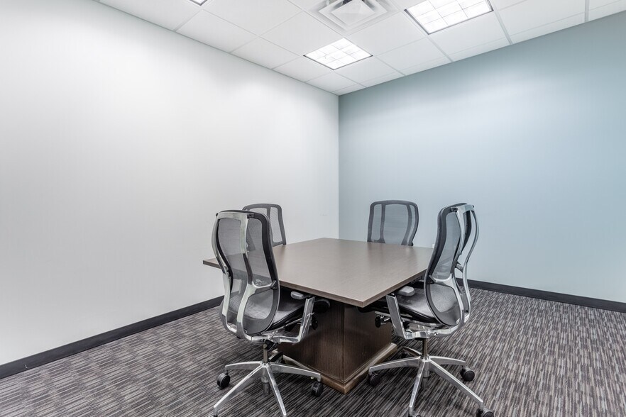 More Photos Of 1000 Highland Colony Pky, Ridgeland Coworking Space