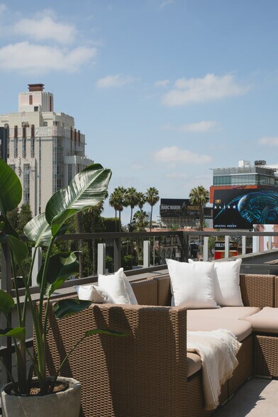 More Photos Of 8335 W Sunset Blvd, West Hollywood Office For Lease