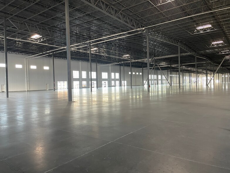 More Photos Of 150 N Beck Rd, Post Falls Distribution For Lease