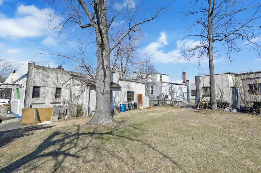 More Photos Of 2139 Springfield Ave, Vauxhall Auto Repair For Sale