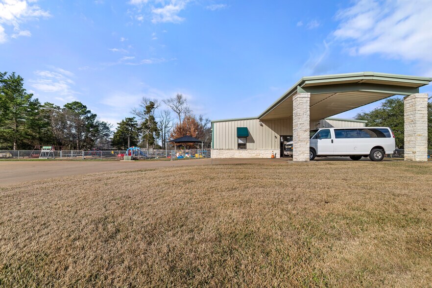 More Photos Of 513 Russell Blvd, Nacogdoches Daycare Center For Sale