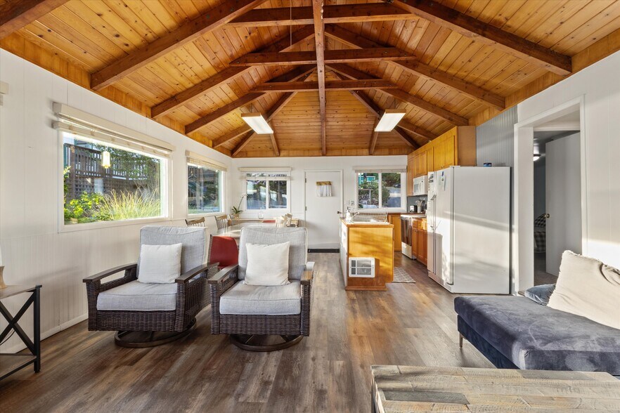 More Photos Of 15781 NE North Shore Rd, Tahuya Marina For Sale