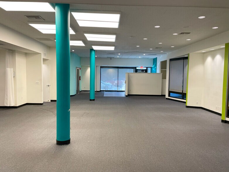 More Photos Of 3510-3550 Fruitvale Ave, Oakland Unknown For Lease