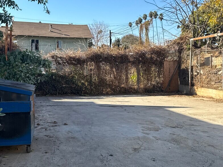More Photos Of 3939 E Cesar E Chavez Ave, Los Angeles Flex For Lease