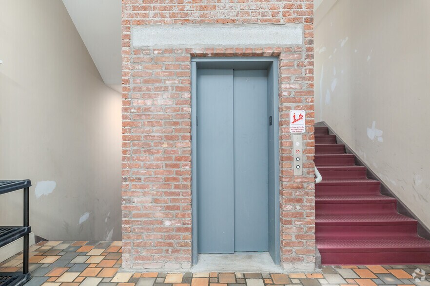 More Photos Of 257 Washington St, Binghamton Apartments For Sale