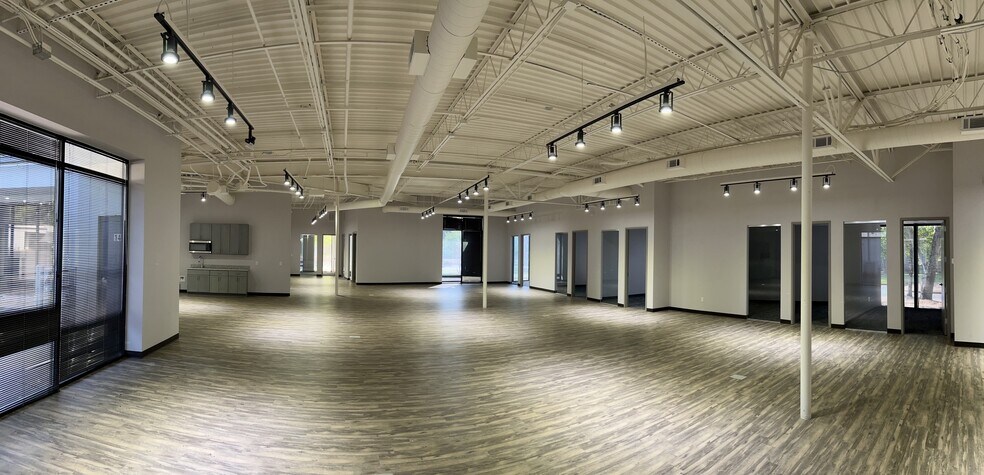 More Photos Of 3000 Northwoods Pky, Norcross Unknown For Lease