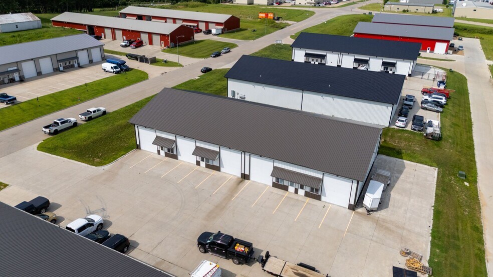 More Photos Of 200 Greenfield Dr, Tiffin Industrial For Lease