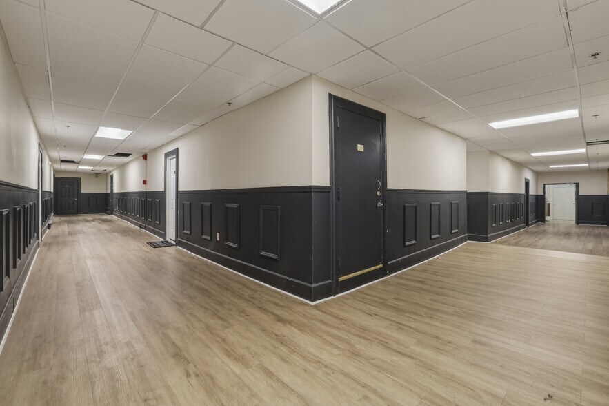 More Photos Of 35 Union St, New London Apartments For Sale