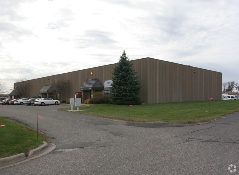 More Photos Of 1754-1790 Washington Ave, Stillwater Freestanding For Lease
