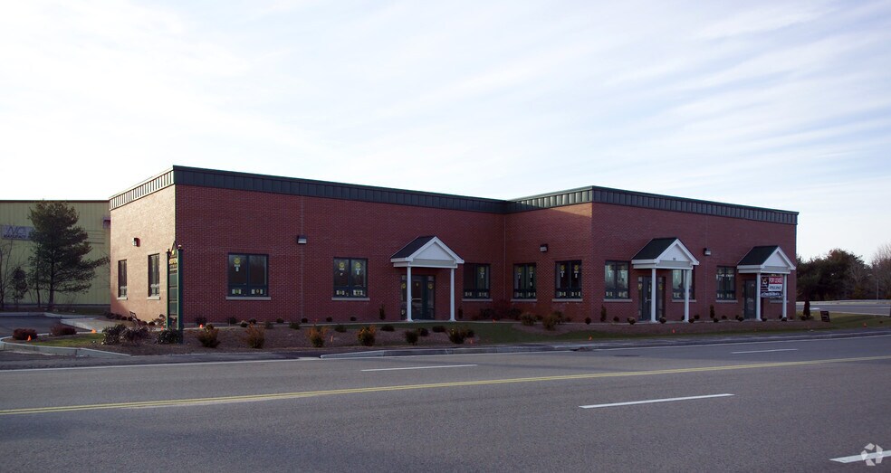 More Photos Of 90 Stevens St, Taunton Medical For Sale