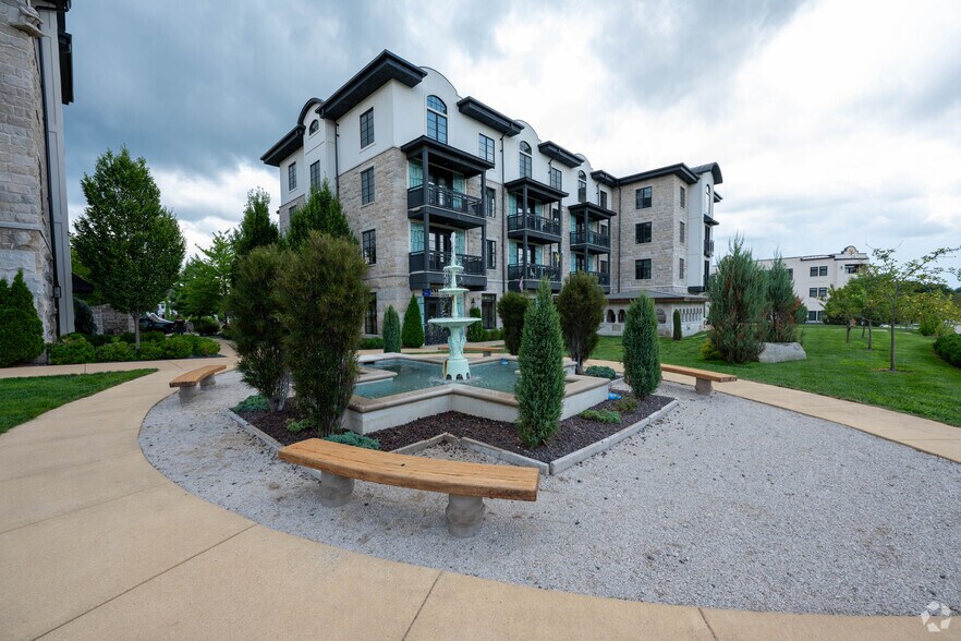 More Photos Of 3105 S Sare Rd, Bloomington Apartments For Lease