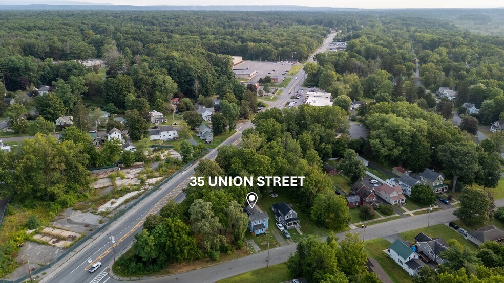 More Photos Of 35 Union St, Ballston Spa Flex For Sale