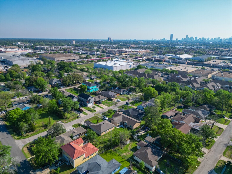 More Photos Of 3222 Jarvis St, Houston Land For Sale