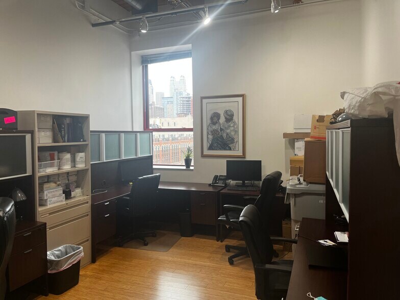 More Photos Of 409 W Huron St, Chicago Loft Creative Space For Lease
