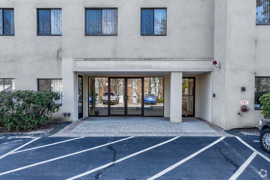 More Photos Of 1221 Main St, Weymouth Medical For Lease