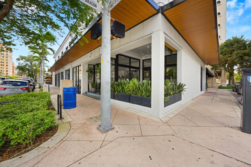 More Photos Of 2334-2346 Ponce De Leon Blvd, Coral Gables Office For Lease