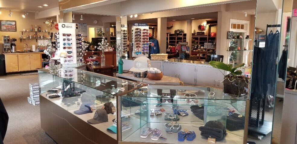 More Photos Of 101-107 S 1st St, La Conner Storefront For Sale