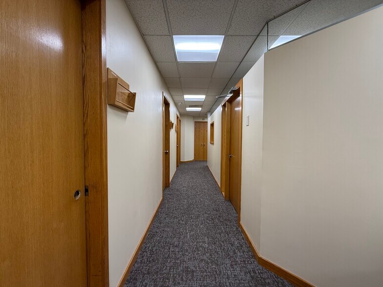 More Photos Of 33 Bartlett St, Lowell Medical For Lease