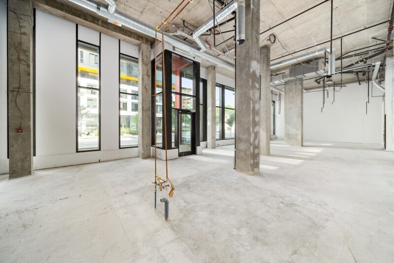 More Photos Of 20 Boul de Maisonneuve O, Montréal Apartments For Lease