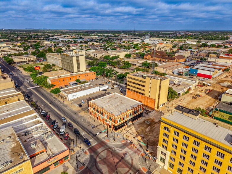 More Photos Of 29 S Chadbourne St, San Angelo Drugstore For Sale