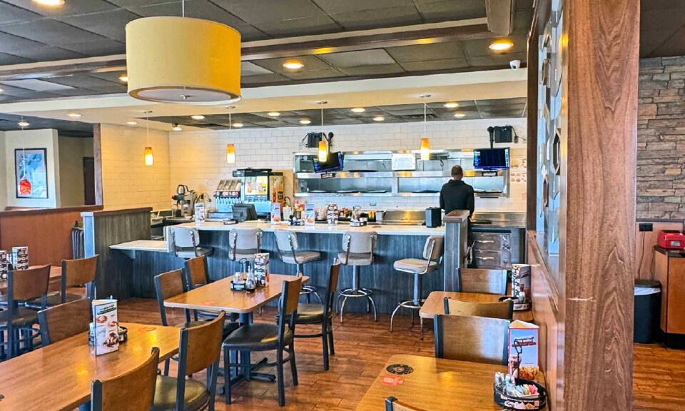 More Photos Of 709 N Interstate 35, Waco Restaurant For Lease