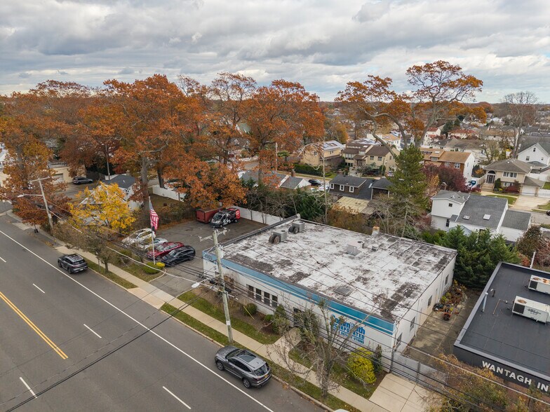 More Photos Of 2149 Wantagh Ave, Wantagh Office For Sale