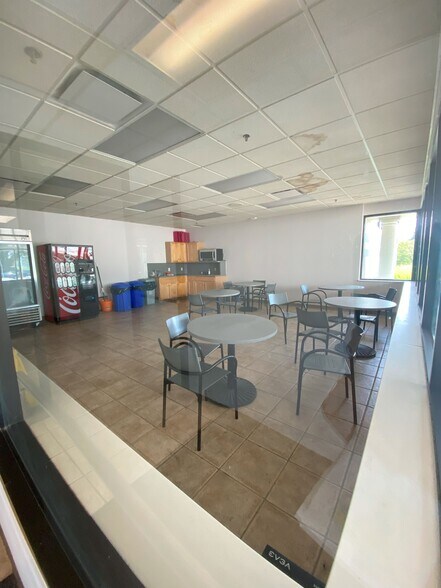 More Photos Of 8050 Freedom Ave, North Canton Warehouse For Lease