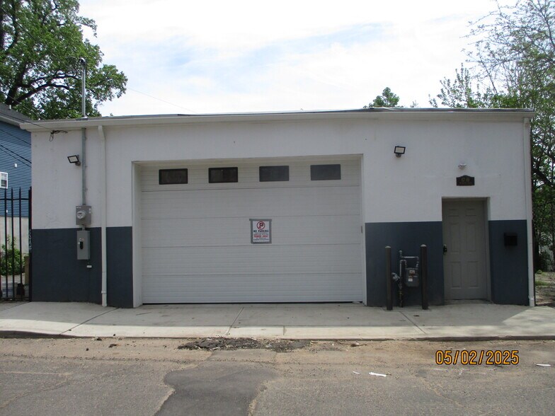 More Photos Of 67 Woodside Pl, Newark Flex For Lease