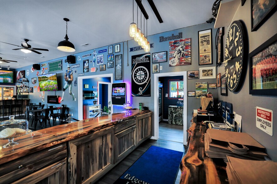 More Photos Of 802 S Shore Diamond Lake Rd, Newport Restaurant For Sale