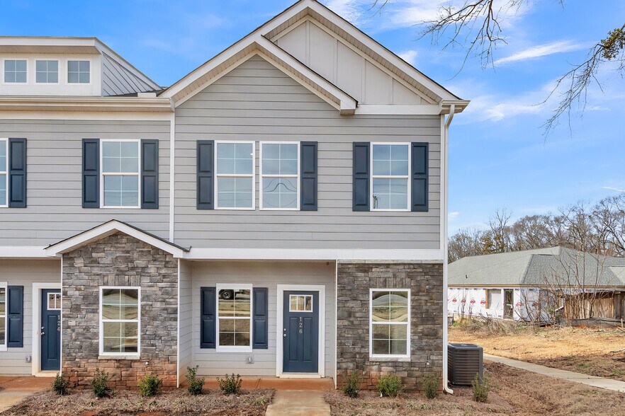 More Photos Of , Pendleton Multifamily For Sale