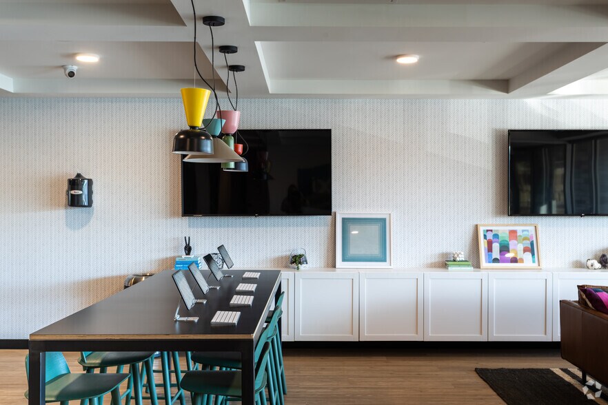 More Photos Of 1401 W 23rd St, Lawrence Apartments For Lease