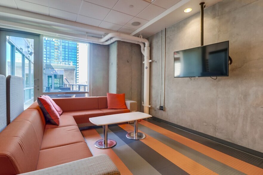 More Photos Of 1350 Columbia St, San Diego Loft Creative Space For Sale