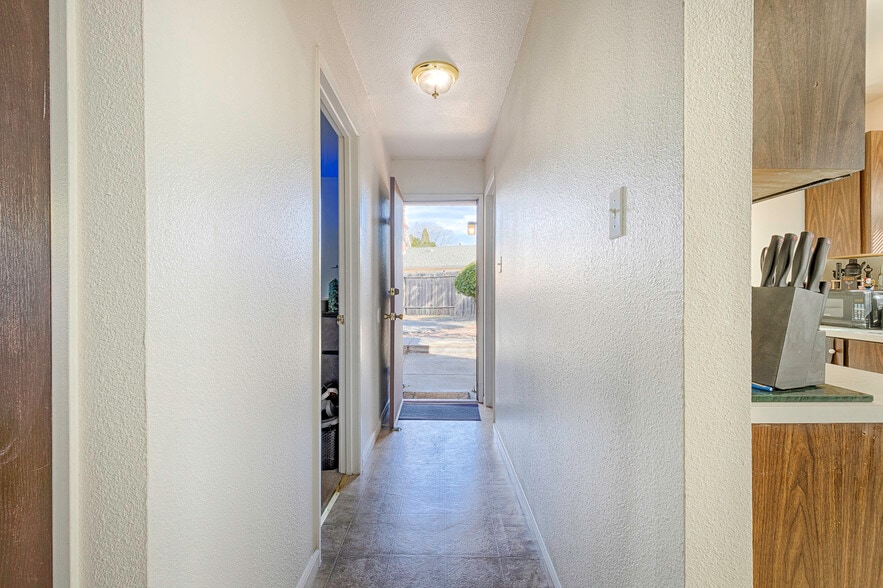 More Photos Of 7488 Bridgit Dr, Rohnert Park Apartments For Sale